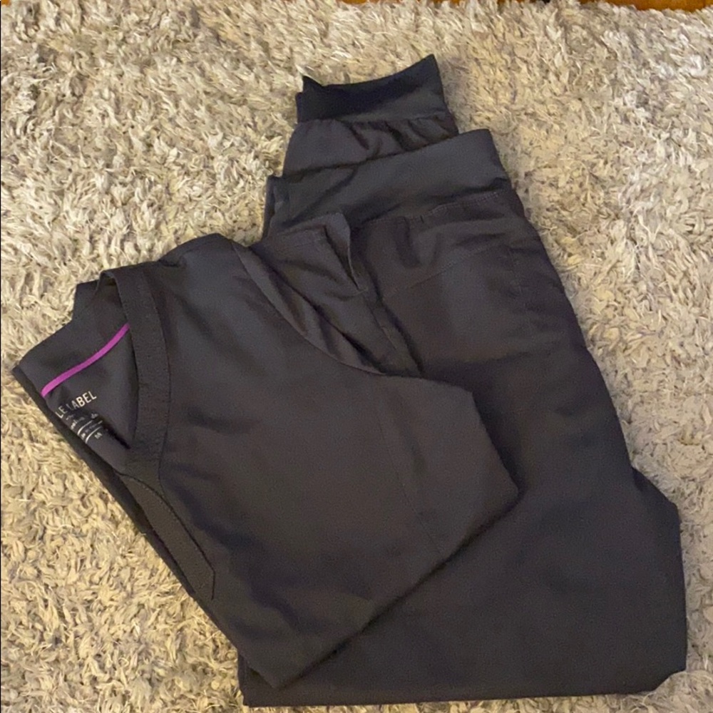 Purple Label jogger scrub set